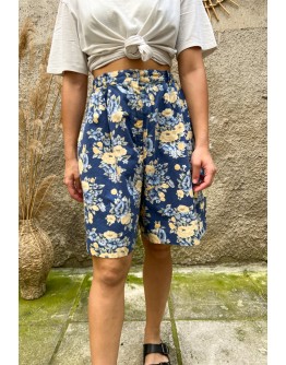 Vintage floral shorts M