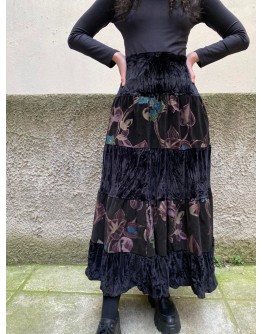 Vintage velvet floral skirt M