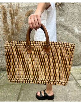 Vintage wicker bag 