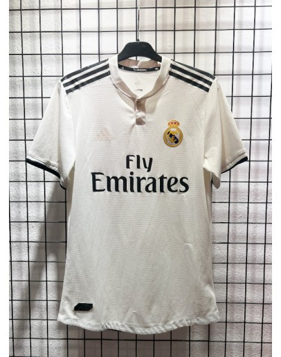 Ποδοσφαιρική φανέλα Real Madrid S-M
