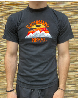 Vintage unisex T-shirt with embroidery S