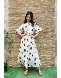 Vintage dress with embroidery maxi XS