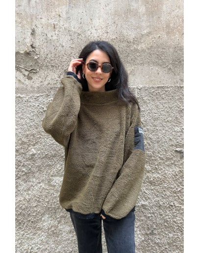 Vintage fleece top L