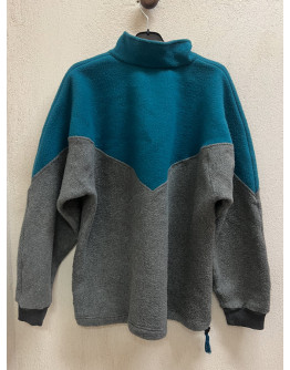 Vintage fleece top M