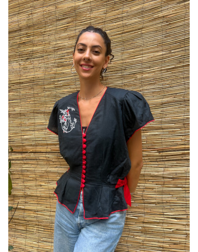 Vintage top with embroidery M