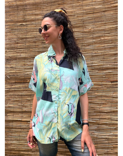 Vintage printed shirt XL