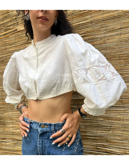 Vintage white top with embroidery S