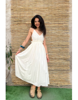 Vintage white dress with embroidery S