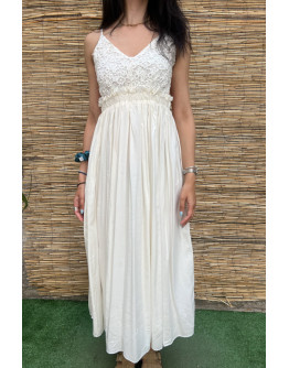 Vintage white dress with embroidery S