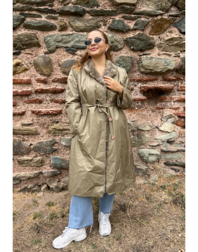 Vintage trench coat with a furry vest 