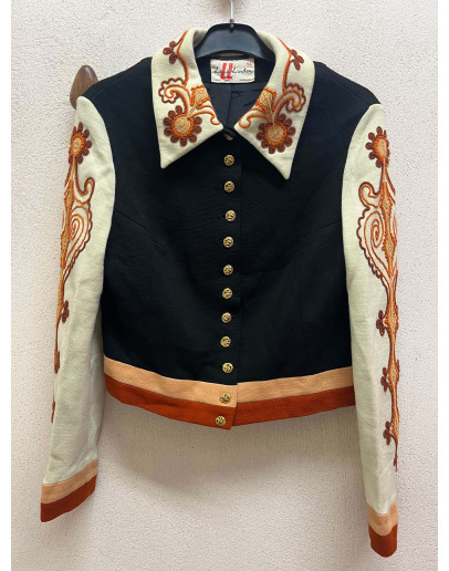 Vintage jacket with embroidery details s